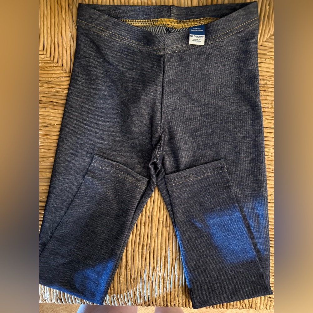 Old Navy denim look Leggings size small (6-7)